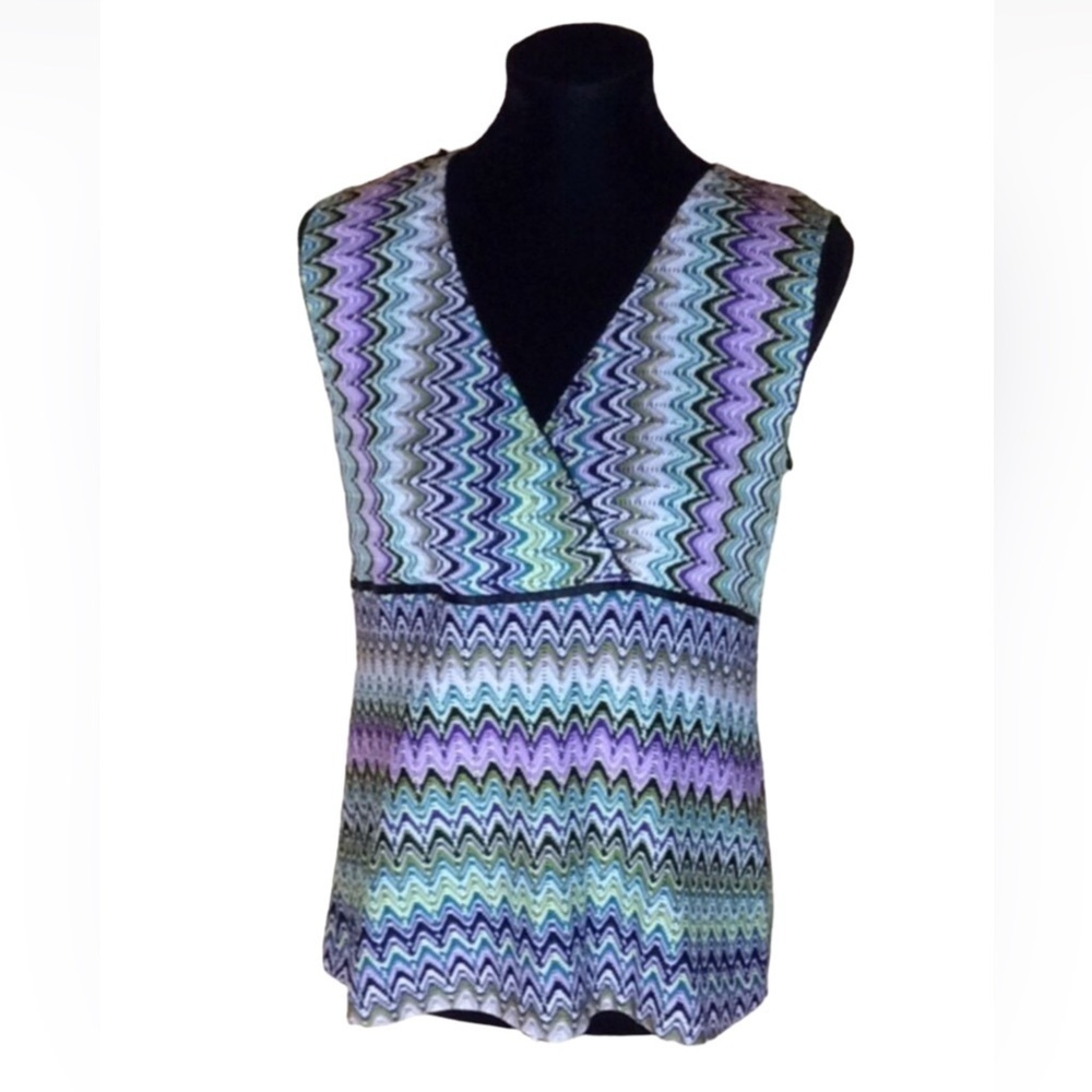 Requirements sleeveless faux wrap top Size Petite XL / PXL
